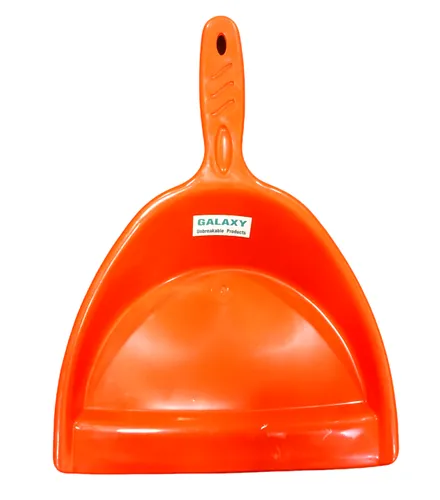 Plastic Dustpan and Household Cleaning Accessories in Chhatrapati Sambhajinagar (Aurangabad)